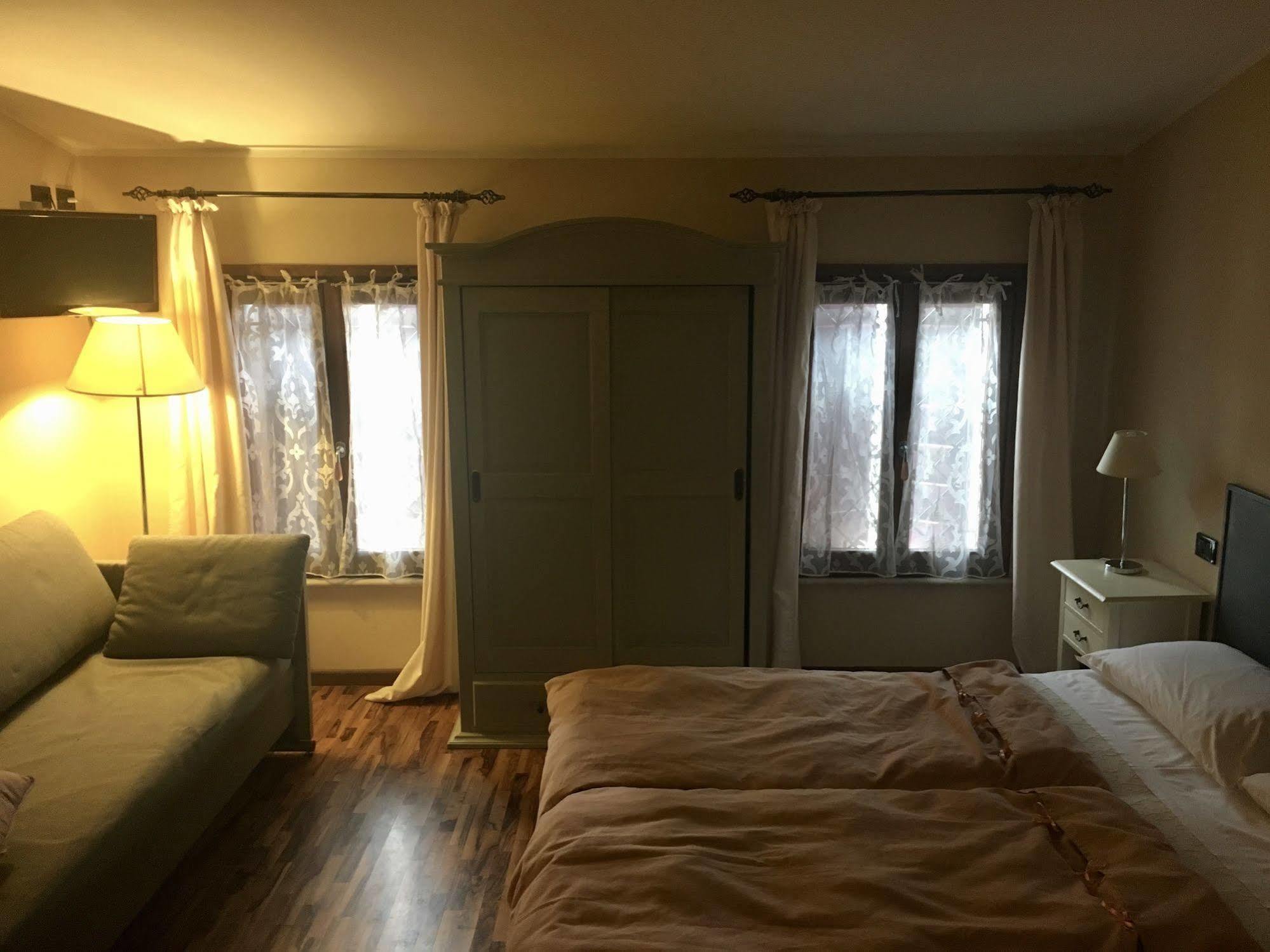 سان جورجيو دي مانتوفا Agriturismo Corte Rocca المظهر الخارجي الصورة