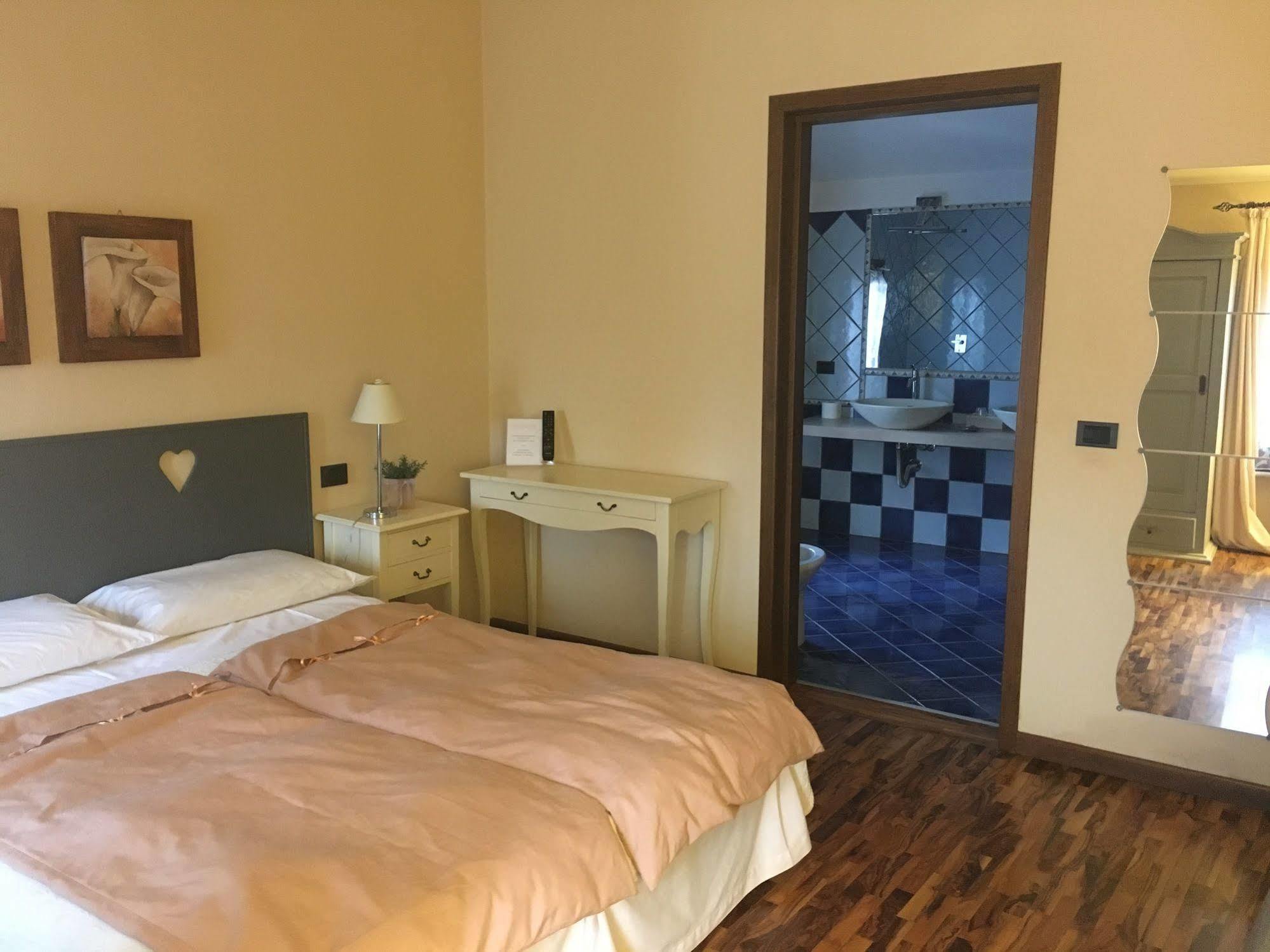 سان جورجيو دي مانتوفا Agriturismo Corte Rocca المظهر الخارجي الصورة
