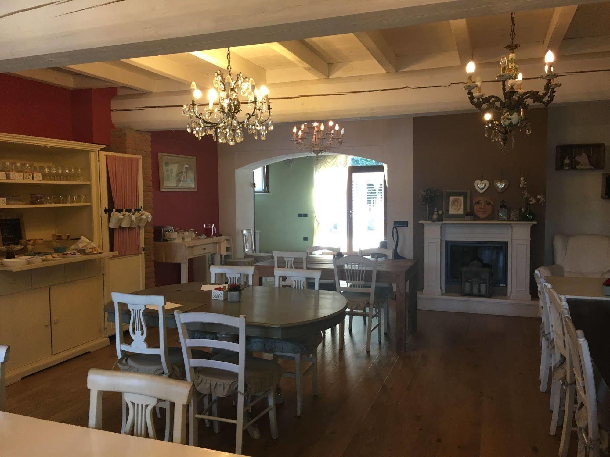 سان جورجيو دي مانتوفا Agriturismo Corte Rocca المظهر الخارجي الصورة